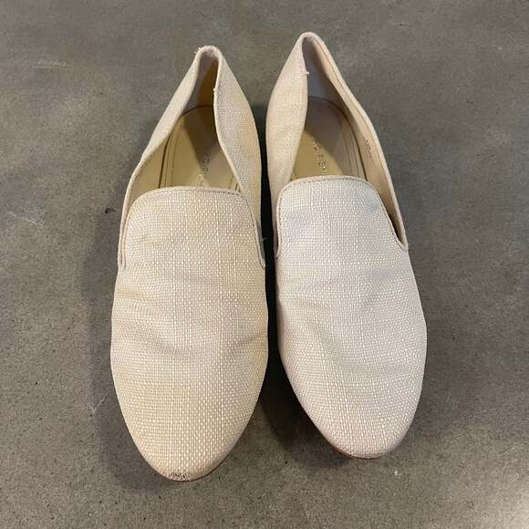 Marc Fisher Beige natural slip on abree flats studded low heel women shoes 8.5 - Picture 2 of 9